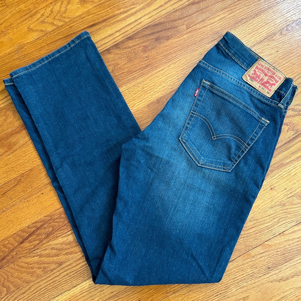 Levis Mens 559 Relaxed Straight Jeans Size 33x34
Medium Wash Denim
